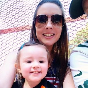 Meet your Posher, Holly